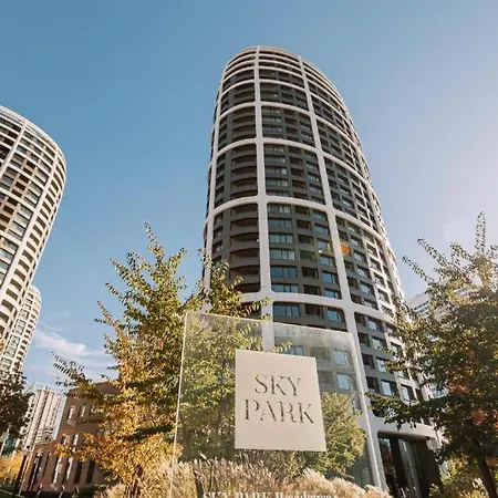 Skau White In Sky Park 3 Tower 27 Floor Panoramic View Free Parking Bratislava