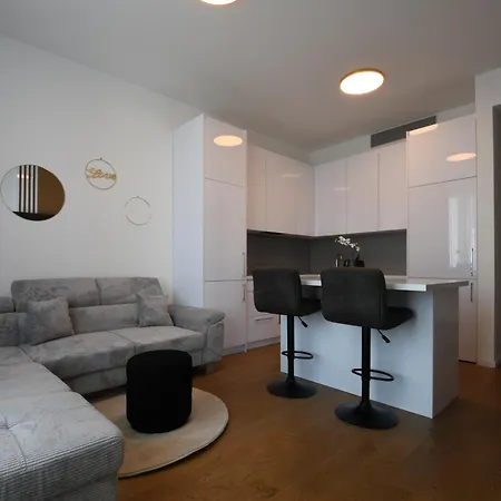 Apartment Skau White In Sky Park 3 Tower 27 Floor Panoramic View Free Parking *