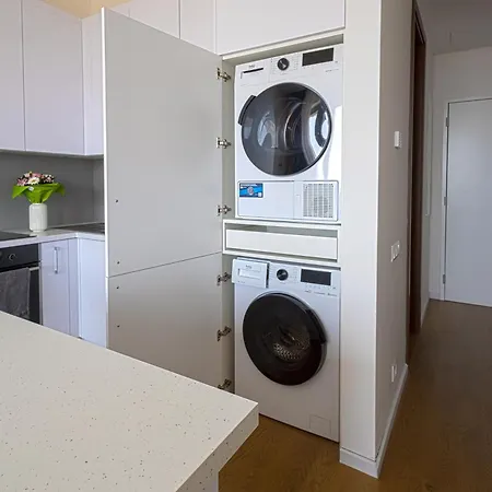 Skau Sky Park White By Zaha Hadid 3 Tower 27 Floor Panoramic View Free Parking شقة براتسيلافا