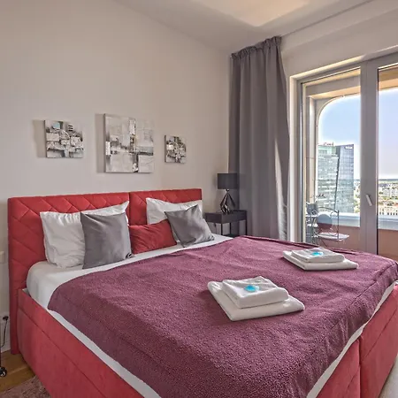 Skau Sky Park White By Zaha Hadid 3 Tower 27 Floor Panoramic View Free Parking شقة براتسيلافا